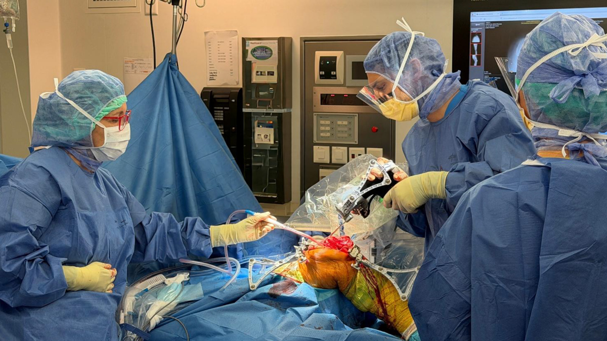 La Clinique CIC Montreux réalise ses premières poses de prothèse du genou assistées par robot